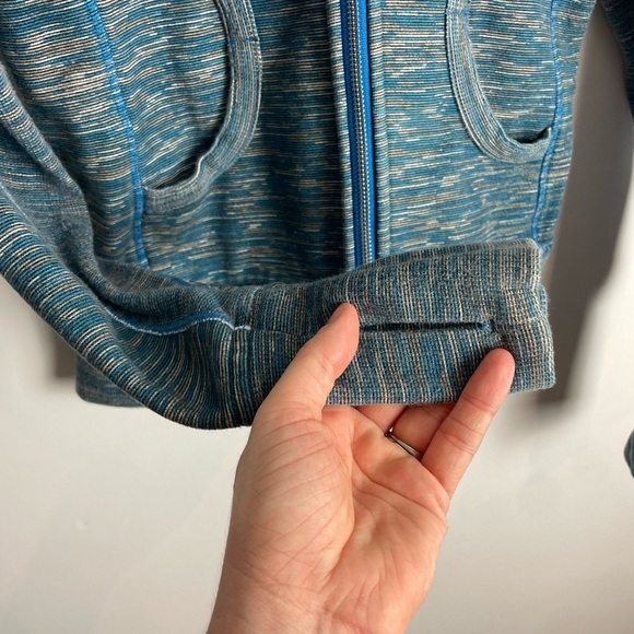 Lululemon Scuba Hoodie “Wee Are From Space” Size 6 - Picture 8 of 10